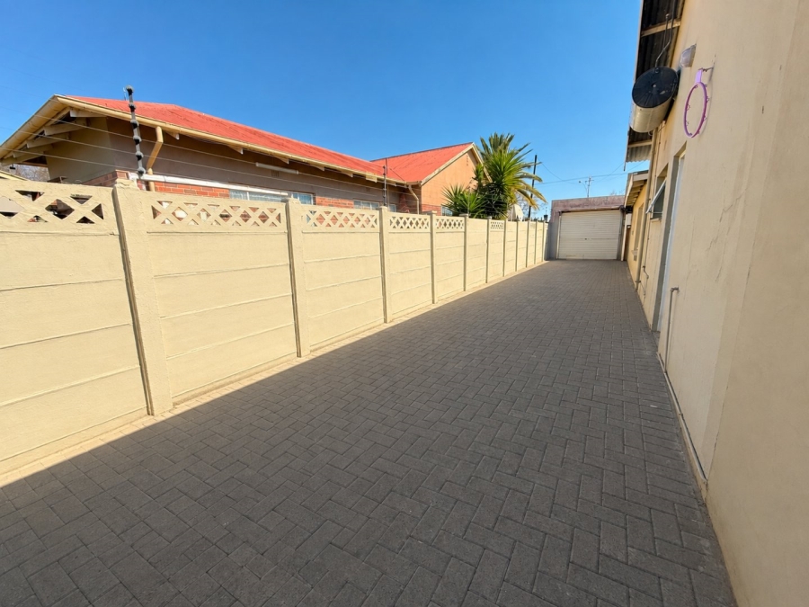 5 Bedroom Property for Sale in Hospitaalpark Free State